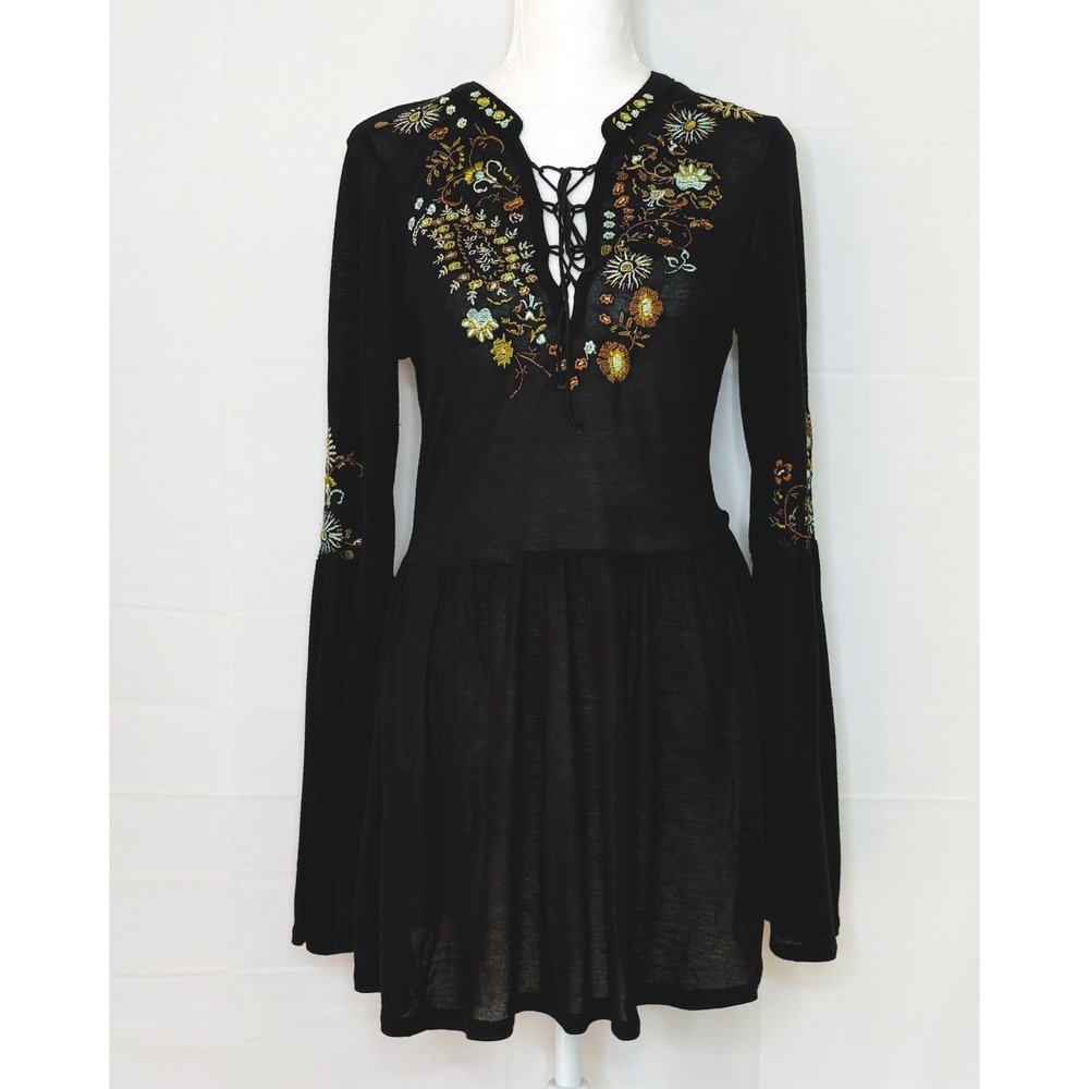 Free People Tunic Top Embroidered Bell‎ Sleeve Small Witchcore Whimsigoth Boho